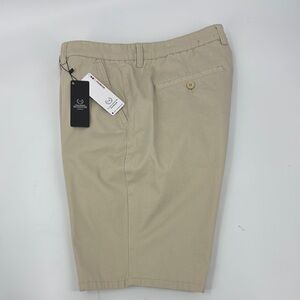 T.R Premium Men's Tan Slim Fit Casual Shorts Size 40 NWT